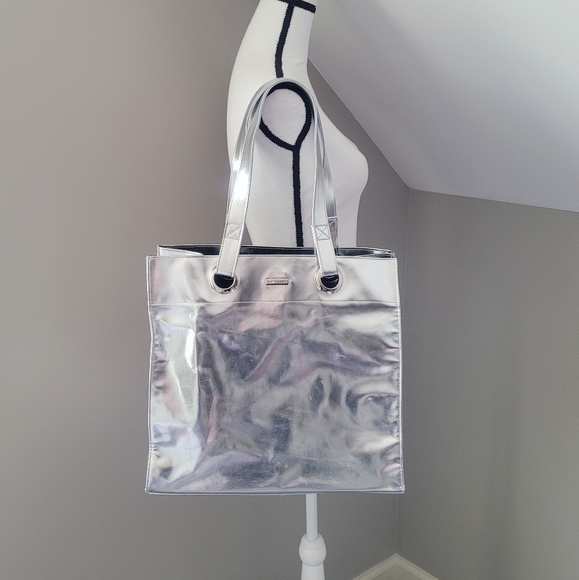 St. John Bags St John Silver Tote Poshmark